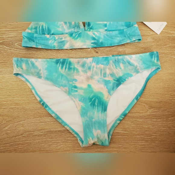 Johnny Was Calme Adjustable Bikini Top and Hipster Bottom Set Medium - Picture 9 of 16